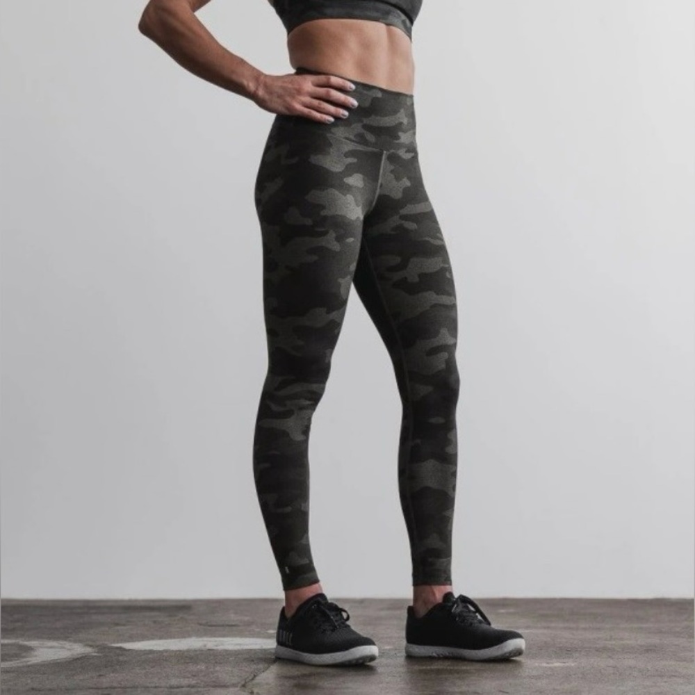 NWT NOBULL High-Rise Plush Heather Tight - XS - Charcoal Camo (Gray)